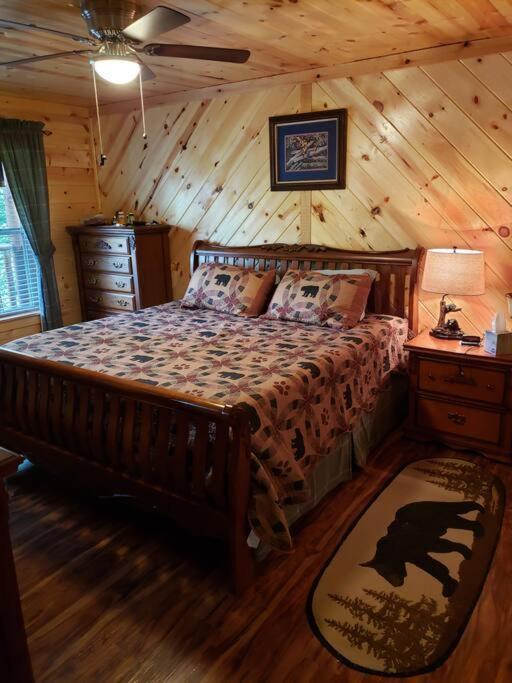Moonlight Woods Cabin. Beautiful & Relaxing. Βίλα Sevierville Εξωτερικό φωτογραφία