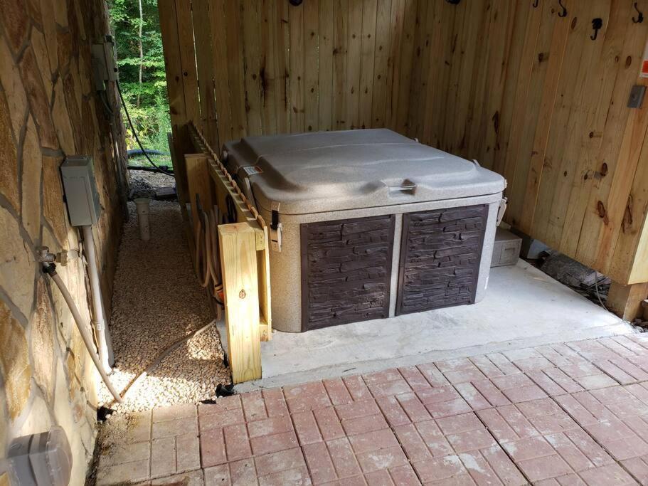 Moonlight Woods Cabin. Beautiful & Relaxing. Βίλα Sevierville Εξωτερικό φωτογραφία